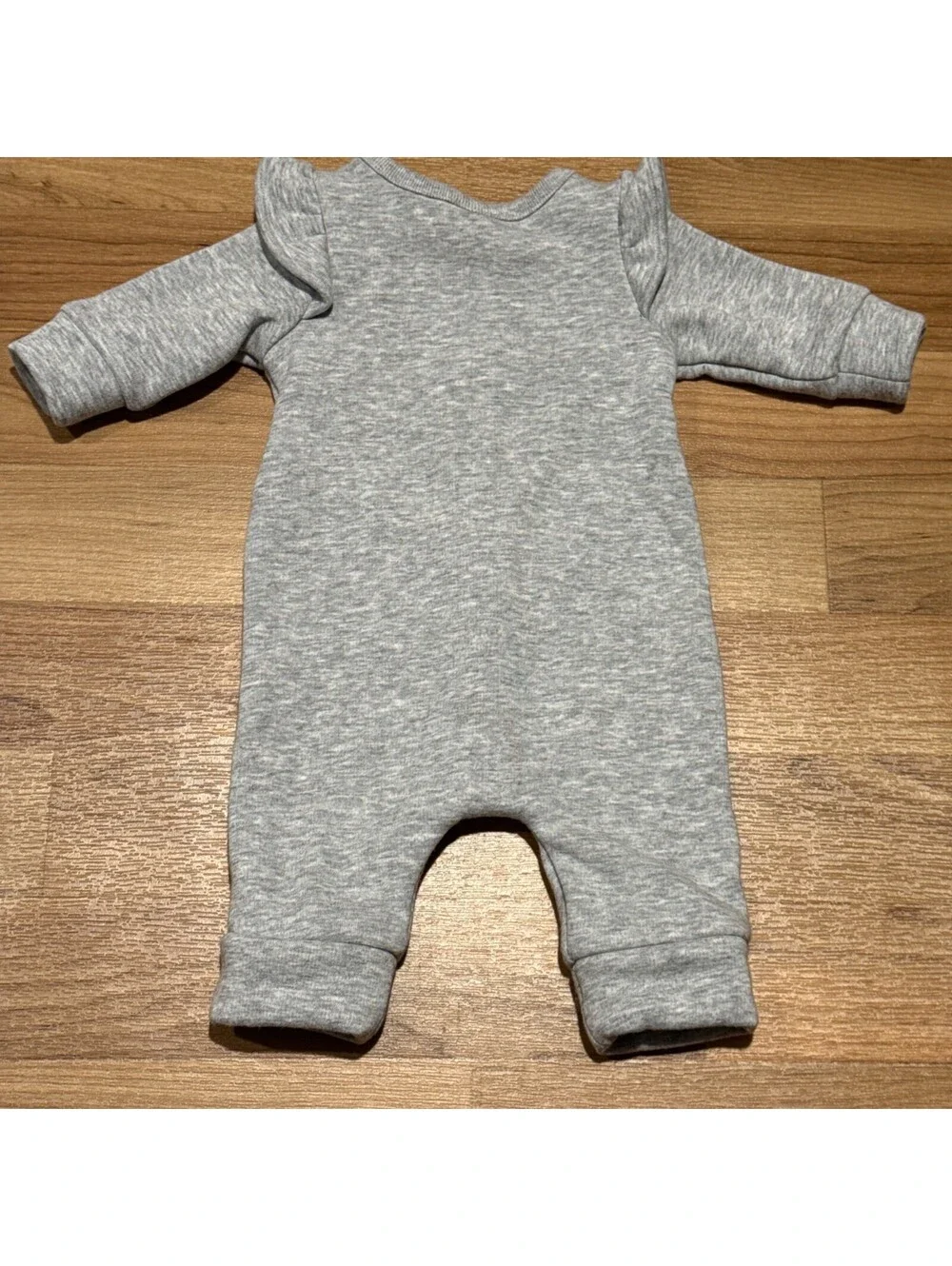 Girls gray Ruffle romper size 0/3 months by baby gap. adorable!